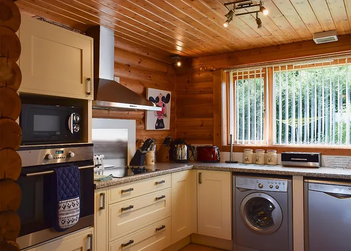 Fingask Log Cabin - S4394